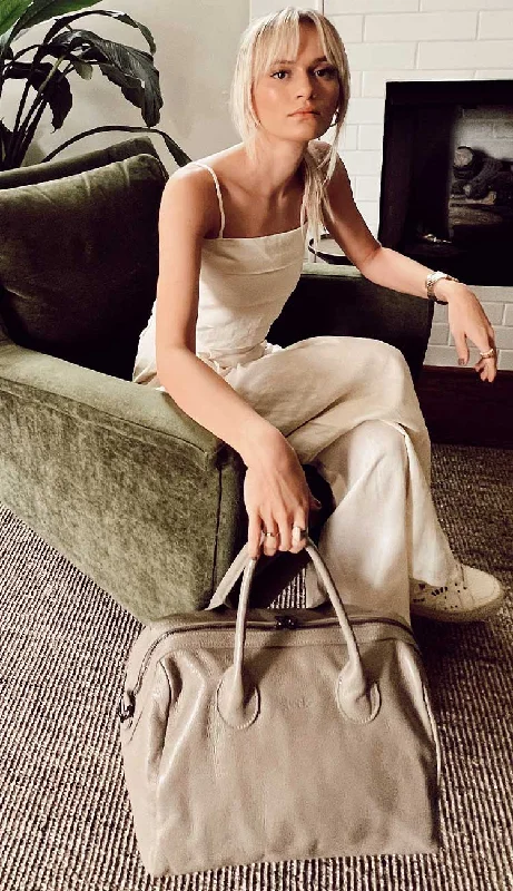Designer Bags For Luxury Collectors With Offers Beck Leather Hayes Bag - Mushroom Light Taupe