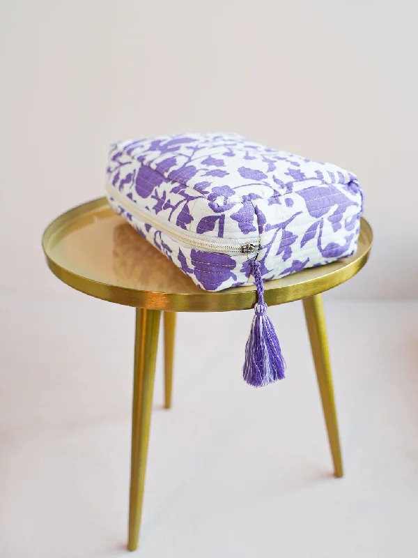 Style Without Limits Cosmetic Bag Leaf Print Purple