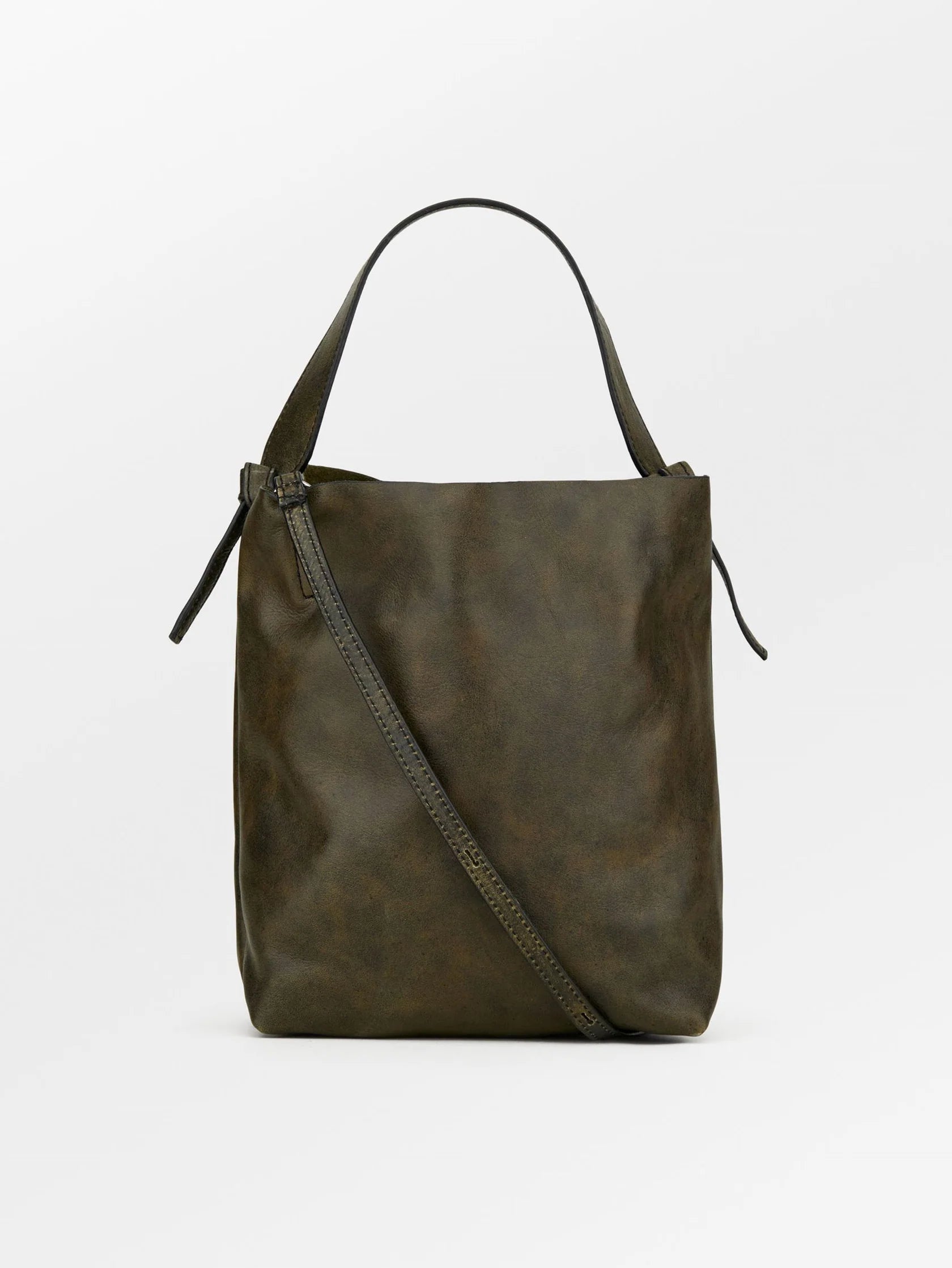 Minimalist Leather Bag For Modern Aesthetics Crushed Mae Small Bag Olive