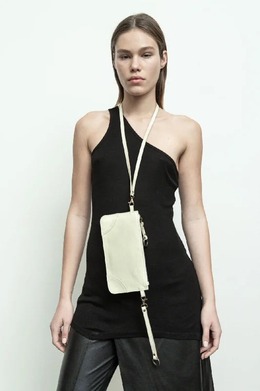 Classic Chic Deals Iona Pouch