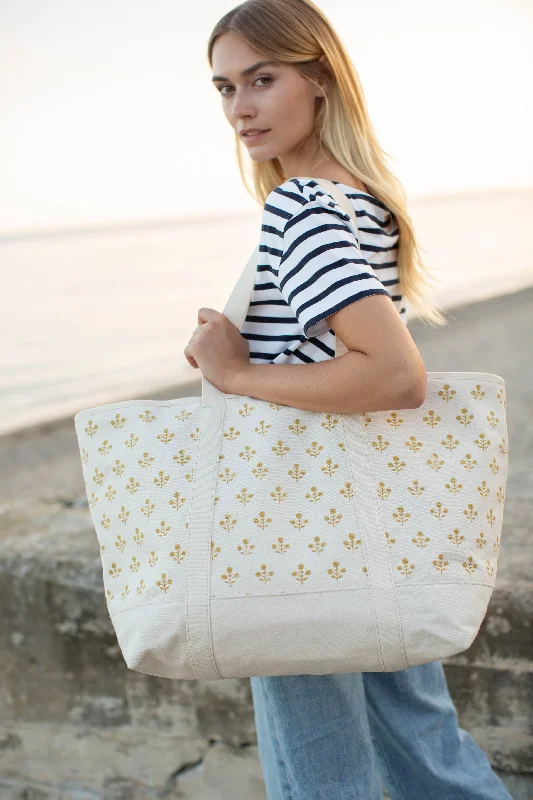 Wholesale Bags For Resellers Marea Flower Canvas Weekender