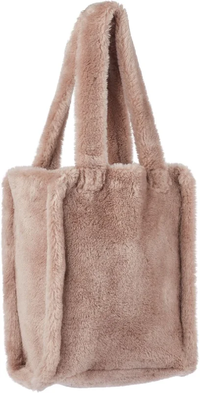 Fashion-Forward Offers Maxi Glory Shopper
