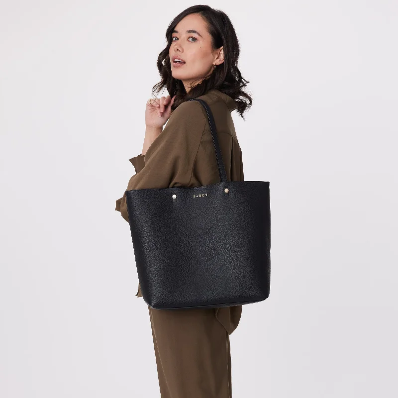 Vintage-Modern Style Offers Saben Carter Black with Tan