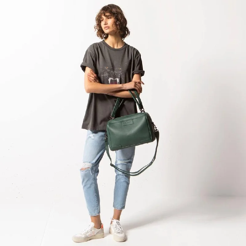 Dive Into Trendy Styles Status Anxiety Don't Ask Bag Green