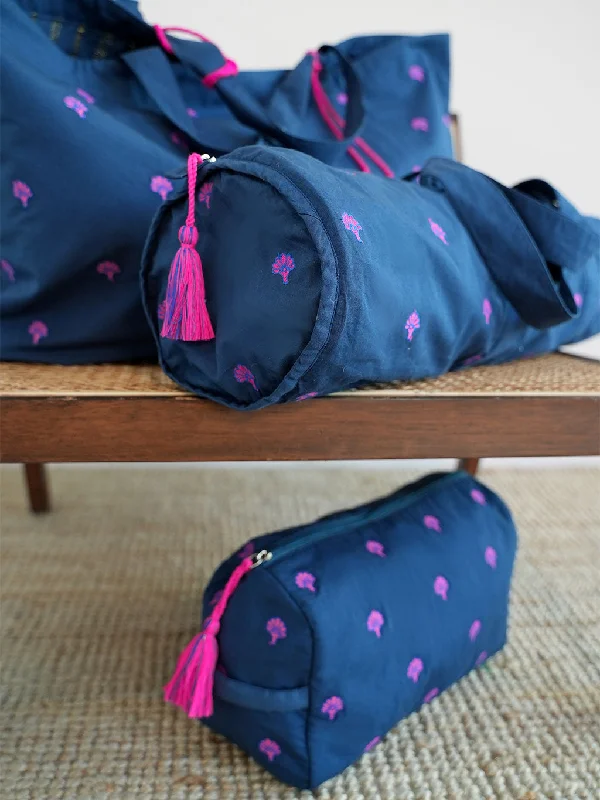 Classy Style Discounts Wash Bag Ginkgo Embroidery on Navy