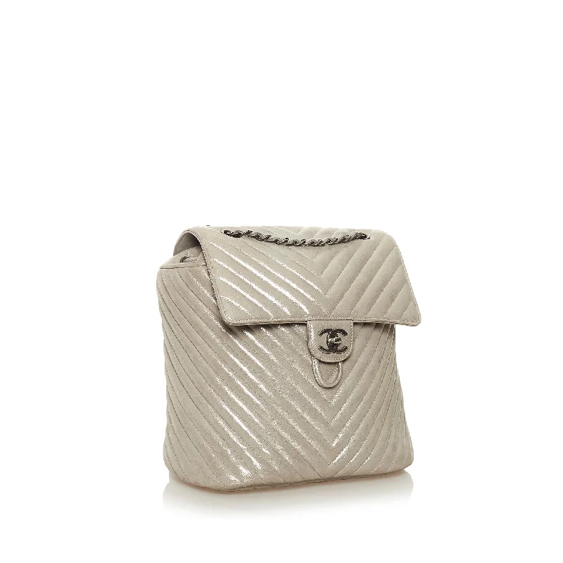 Elegant Bags For Formal Events And Luxury Occasions Chanel Chevron Urban Spirit Backpack (SHG-Cj0BUd)
