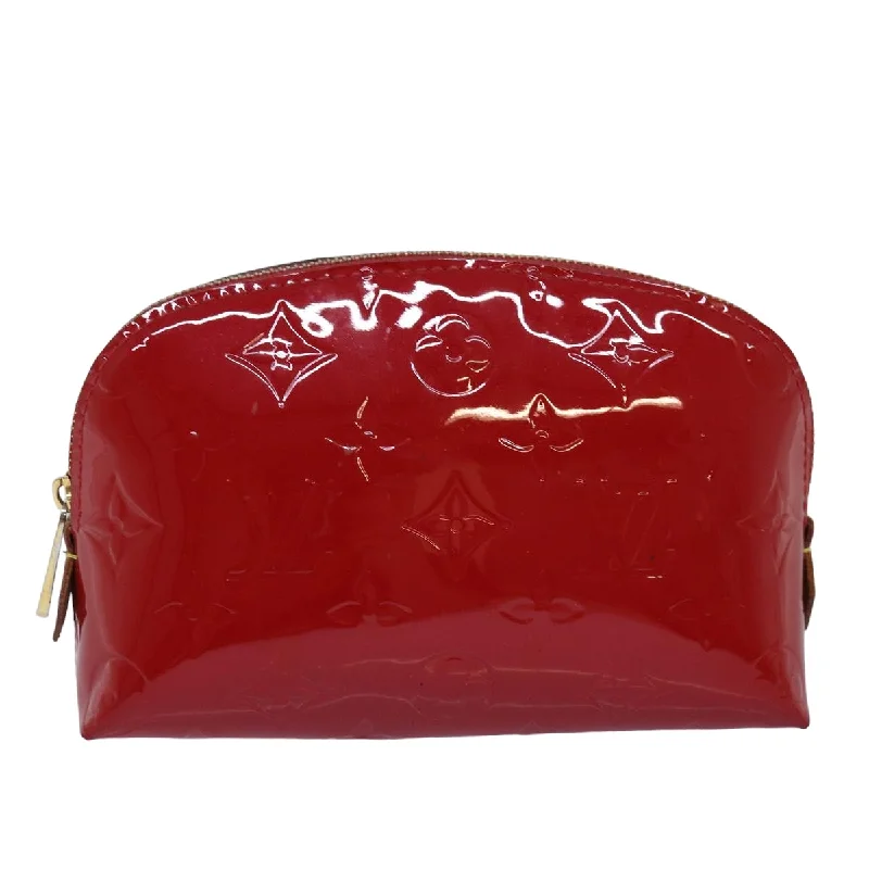 Durable And Fashionable Bags For Daily Use Louis Vuitton Cosmetic pouch