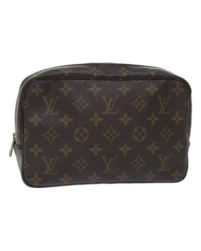 Minimalist Bags For Clean And Modern Aesthetics Monogram Canvas Clutch Bag with Accessories - France (BC)