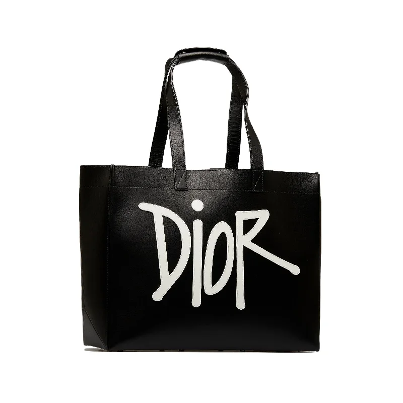 Limited-Time Offers On Trendy And Stylish Bags Dior x Stussy Large Logo Applique Tote (SHG-FLoMF8)