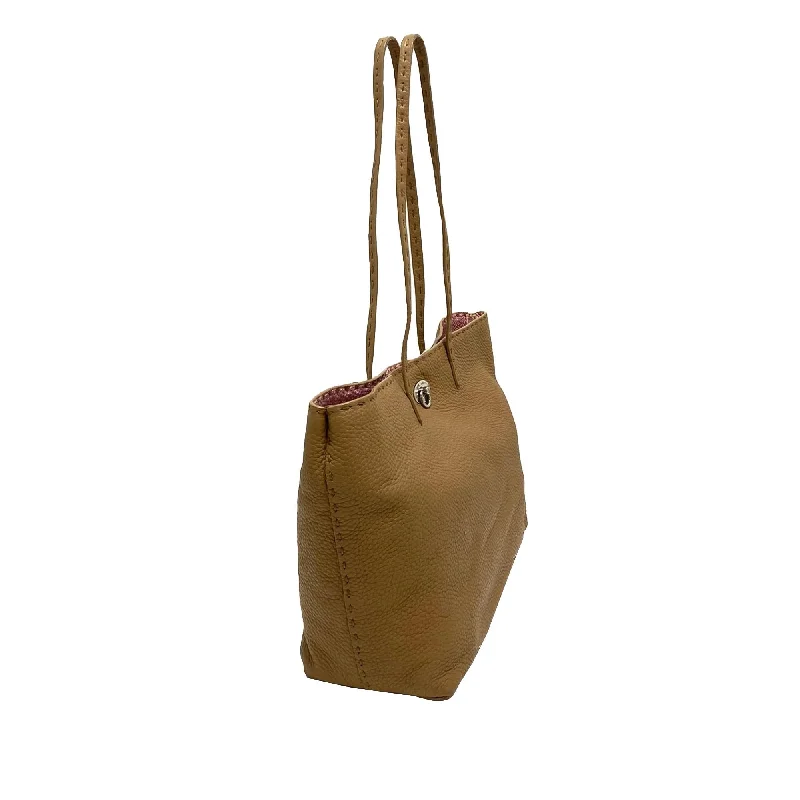 Luxury Bags With Premium Materials And Craftsmanship Fendi Selleria Carla Leather Tote Bag (SHG-37732)
