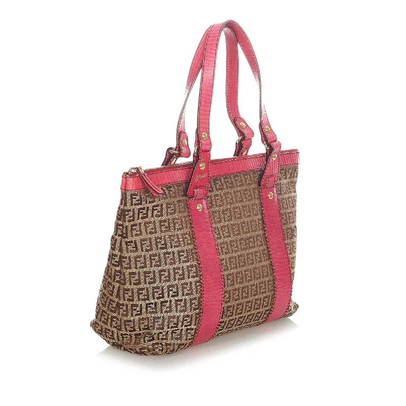Minimalist Bags For Clean And Modern Aesthetics Fendi Zucchino Canvas Tote Bag (SHG-34025)