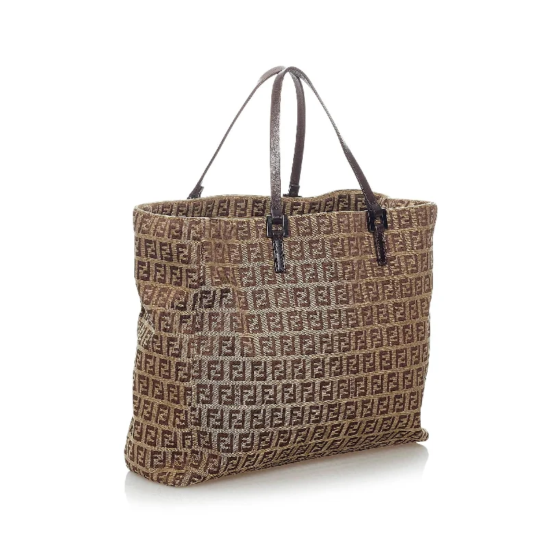 Edgy Bags For Bold And Daring Fashionistas Fendi Zucchino Canvas Tote Bag (SHG-34146)