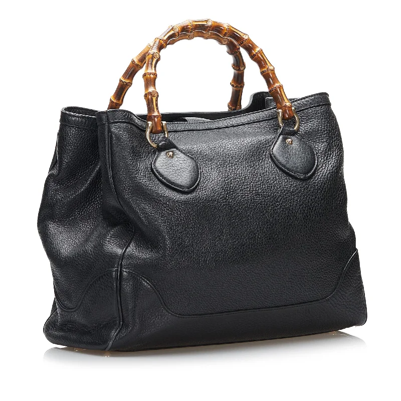 Trendy Bags For Women And Men In 2025 Gucci Bamboo Diana Leather Tote Bag (SHG-ujWbaY)