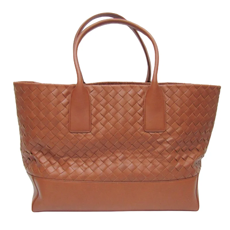 Trendy Bags For Women And Men In 2025 Bottega Veneta Intrecciato  Leather Tote Bag (Pre-Owned)
