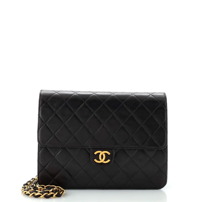 Urban Bags For City Life And Streetwear Fashion Vintage Clutch with Chain Quilted Leather Small